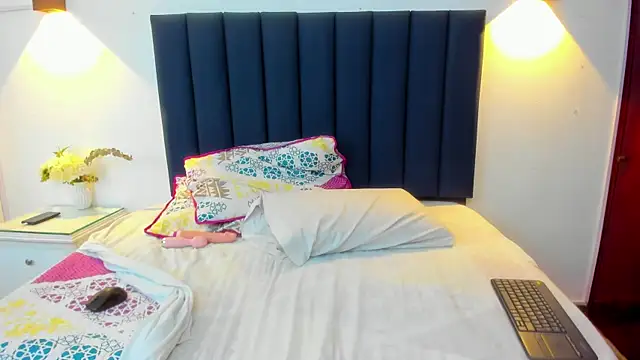 Snapshot of Angyrios chatting on 02/07/26, 08:45 Angyrios online show from 02/07/26, 08:45