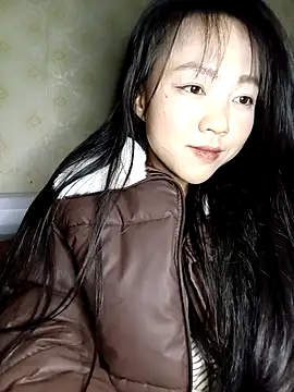 Snapshot of Quynhsumon chatting on 01/06/26, 04:00 Quynhsumon online show from 01/06/26, 04:00