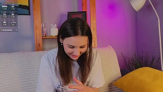 KateCahee online show from 12/17/25, 01:22