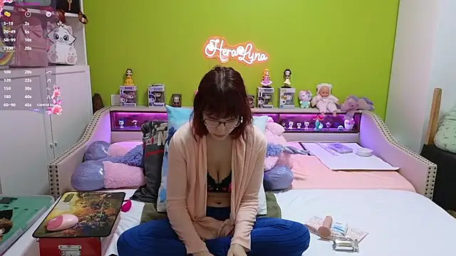  HeraLuna  online show from 03/05/26, 10:17