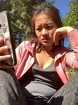 Snapshot of Lara-11 chatting on 11/26/25, 02:45 Lara-11 online show from 11/26/25, 02:45