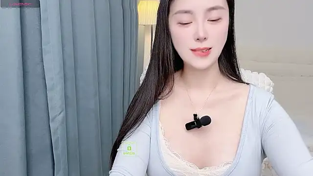 Snapshot of Xiaotaimei_666 chatting on 10/22/25, 02:17 Xiaotaimei 666 online show from 10/22/25, 02:17