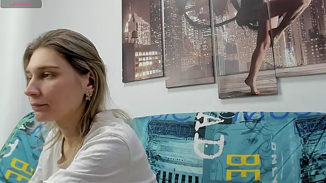 Tenderly Sophie online show from 01/09/26, 01:19