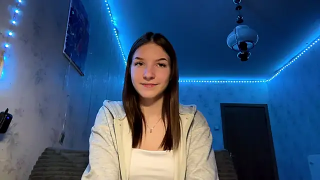 Beauty miIa online show from 10/30/25, 03:13