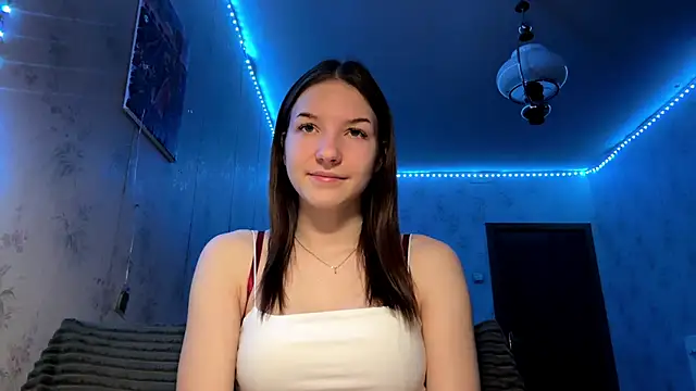 Beauty miIa online show from 11/19/25, 03:23