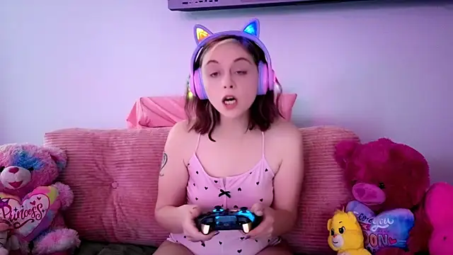 daddysprincess731 online show from 05/18/26, 04:07