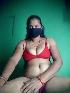 Snapshot of QRESABABY chatting on 10/27/25, 06:28 QRESABABY online show from 10/27/25, 06:28