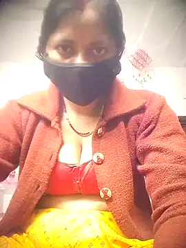 Snapshot of QRESABABY chatting on 11/05/25, 11:38 QRESABABY online show from 11/05/25, 11:38