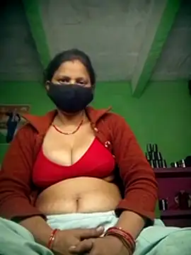 Snapshot of QRESABABY chatting on 11/11/25, 10:32 QRESABABY online show from 11/11/25, 10:32