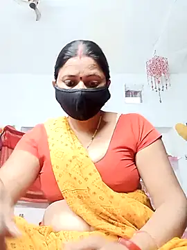 Snapshot of QRESABABY chatting on 11/21/25, 11:53 QRESABABY online show from 11/21/25, 11:53