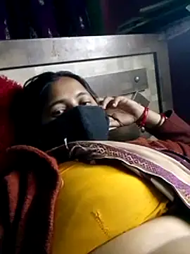 Snapshot of QRESABABY chatting on 12/02/25, 02:01 QRESABABY online show from 12/02/25, 02:01