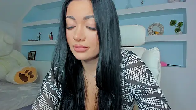 juliexxx online show from 11/17/25, 05:19