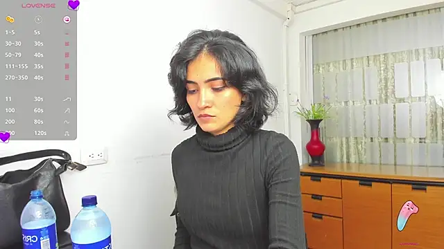 chloehanna online show from 11/24/25, 06:07