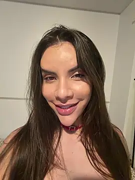 Thaylla sophiiia online show from 04/10/26, 09:36