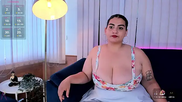 Snapshot of kendra_crow chatting on 11/21/25, 11:42 kendra crow online show from 11/21/25, 11:42