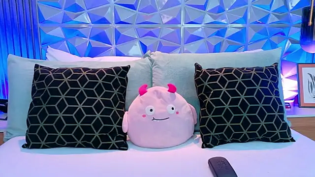 AdelineJhones online show from 03/22/26, 02:09