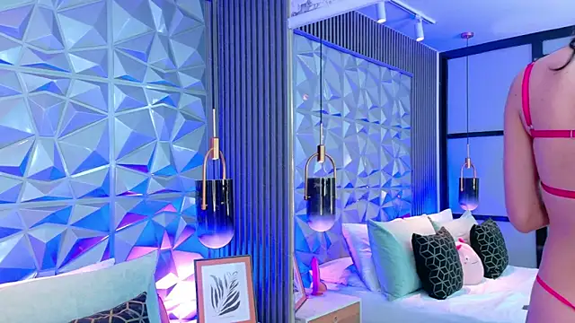 AdelineJhones online show from 03/24/26, 09:53