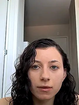 Snapshot of Meiii27 chatting on 11/04/25, 03:33 Meiii27 online show from 11/04/25, 03:33