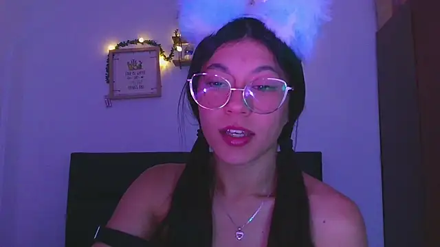 Snapshot of LissyM chatting on 11/26/25, 03:07 LissyM online show from 11/26/25, 03:07