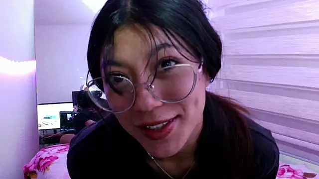 LissyM online show from 05/02/26, 05:07