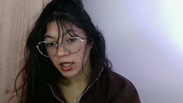 LissyM online show from 05/11/26, 04:15