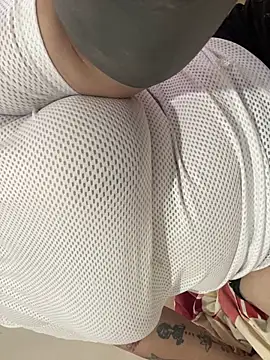 abby-hiltton online show from 11/01/25, 08:33