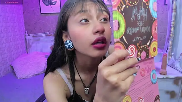 Noa clk online show from 11/19/25, 04:01