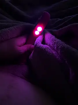 Carolsarmient online show from 04/18/26, 12:03