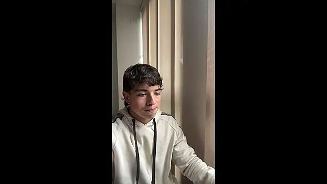 JUSTIN JHONS online show from 03/18/26, 09:51