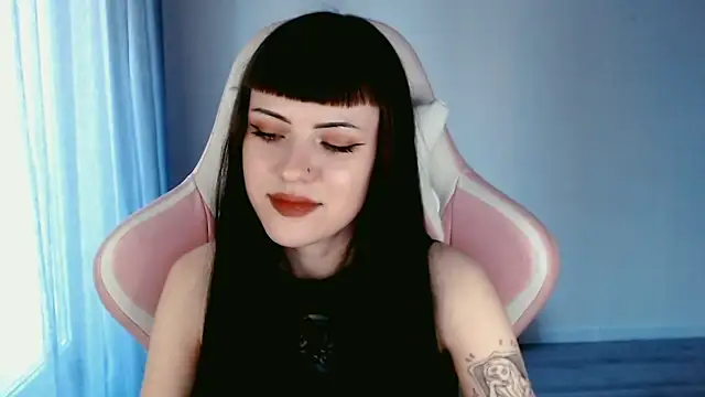 Snapshot of astra_rift chatting on 05/03/26, 04:24 astra rift online show from 05/03/26, 04:24