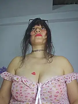 Snapshot of Kitty_Kalifa chatting on 06/14/26, 08:22 Kitty Kalifa online show from 06/14/26, 08:22