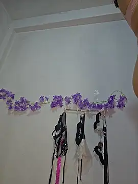 Snapshot of Kitty_Kalifa chatting on 06/17/26, 10:21 Kitty Kalifa online show from 06/17/26, 10:21