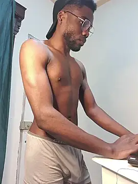 Suamyst 25 online show from 11/05/25, 05:02