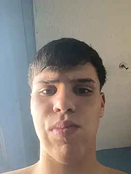 lucaaa 01 online show from 10/23/25, 07:34