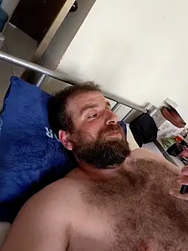 Snapshot of ylansoso chatting on 12/01/25, 05:01 ylansoso online show from 12/01/25, 05:01