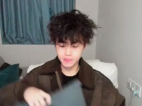 L1kuto online show from 11/20/25, 10:48