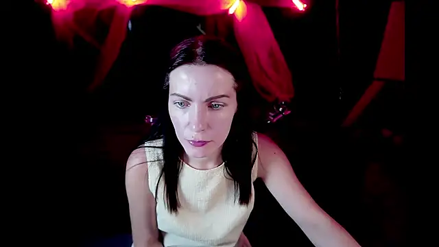 SofieMoons online show from 11/11/25, 02:06