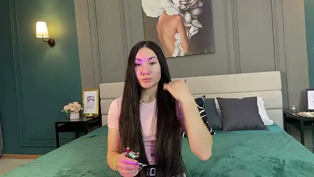 Adele Shy online show from 10/29/25, 01:30