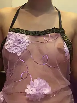 Snapshot of Emily-y chatting on 11/03/25, 01:34 Emily-y online show from 11/03/25, 01:34