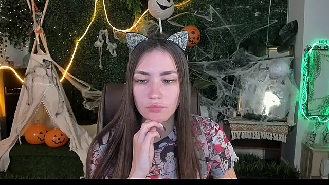 lollyrais online show from 10/30/25, 01:01