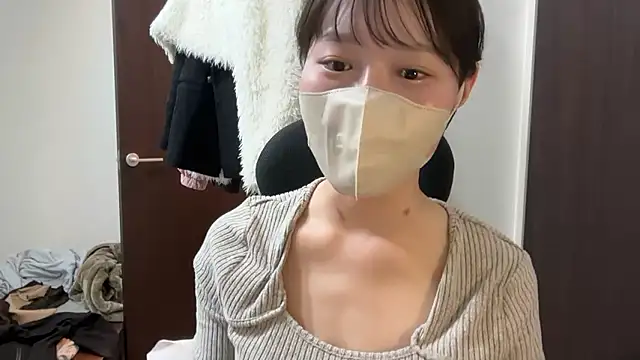 karenchaaan online show from 03/15/26, 07:47