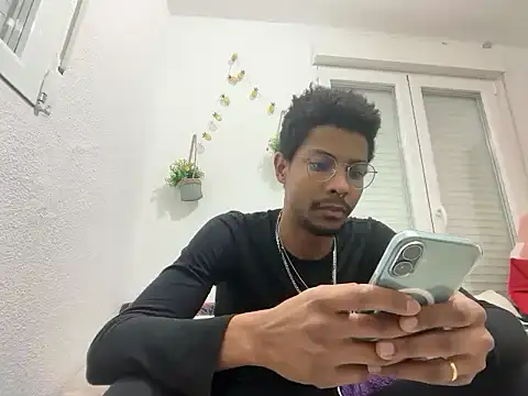 Albert Madrid online show from 02/05/26, 05:34