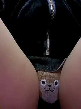 YennyeLa online show from 01/07/26, 01:46