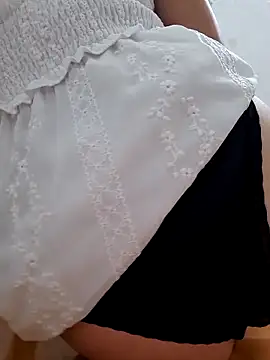 YennyeLa online show from 03/28/26, 12:54