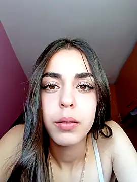 Snapshot of cotoncandyy chatting on 10/27/25, 02:43 cotoncandyy online show from 10/27/25, 02:43