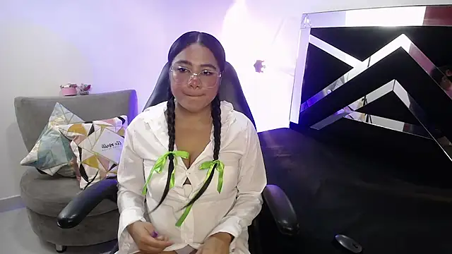 MelissaHex online show from 10/31/25, 07:59