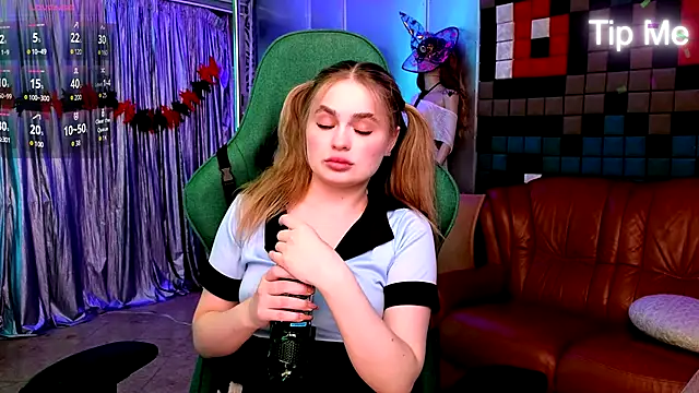 Jessi wxw online show from 10/26/25, 11:38