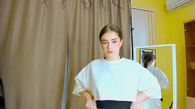 CelinaJacka online show from 10/25/25, 09:06