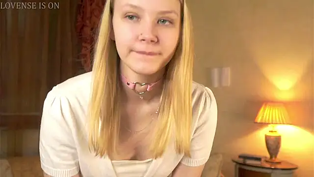 ElissaGlod online show from 12/21/25, 12:12