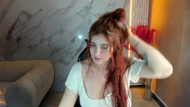 Snapshot of andrea_tasty_tf chatting on 04/21/26, 01:17 andrea tasty tf online show from 04/21/26, 01:17